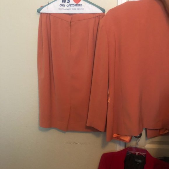 Ben Marc Skirt Set - Picture 4 of 4